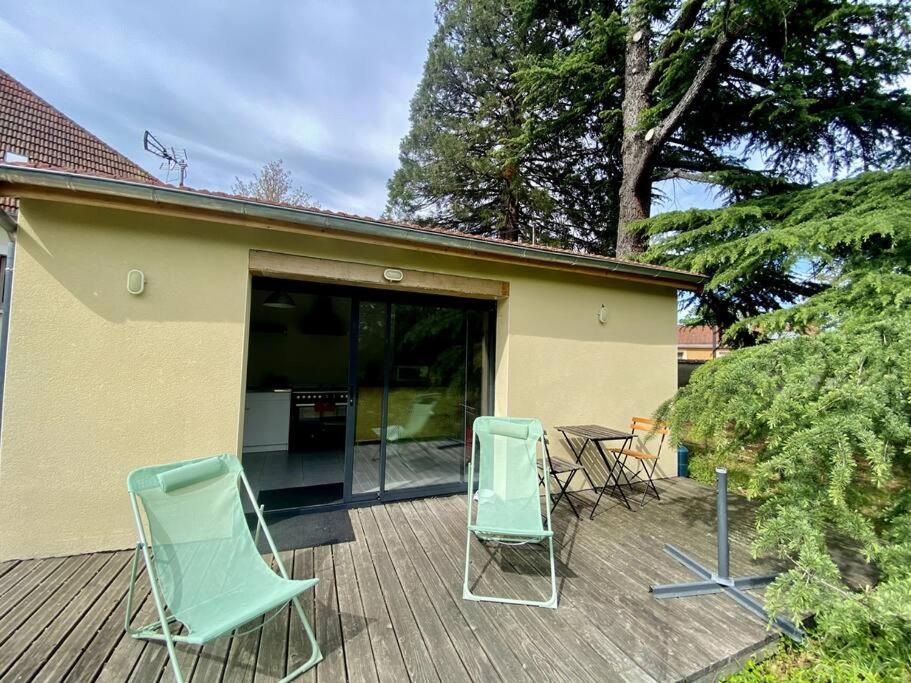 La Lande - Petite Maison Avec Jardin Vendat Экстерьер фото